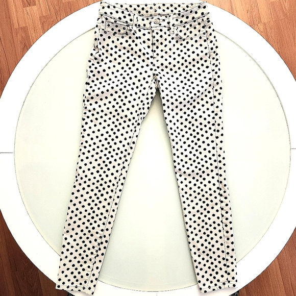 Denim - Loft size 2 dots jean